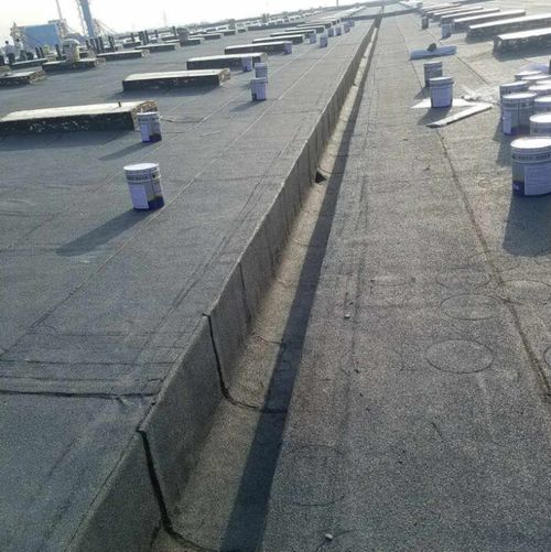 如何選擇優質的防水涂料與建筑防水卷材產品